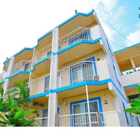 Condominium Ceaser 나키진 외부 사진