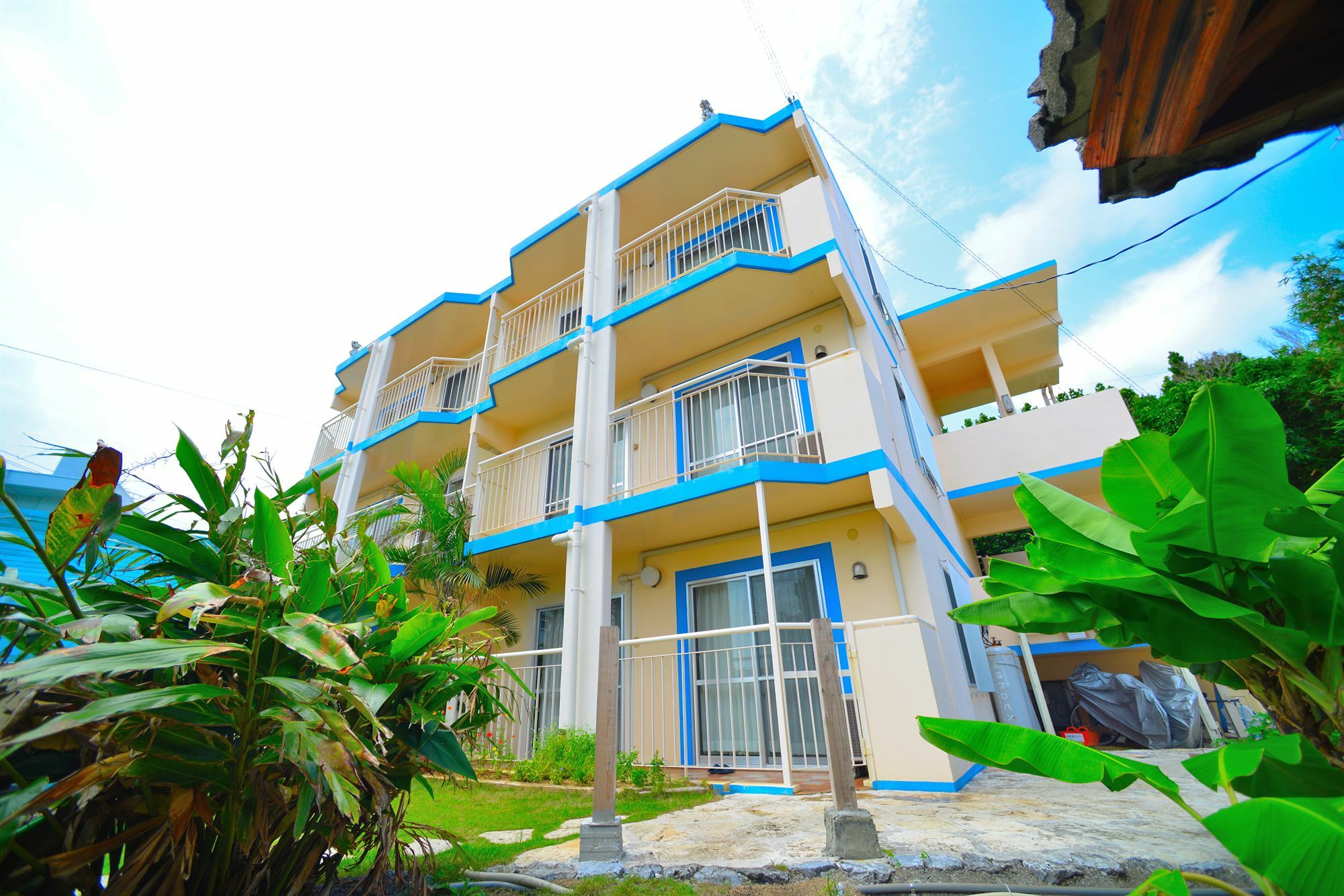 Condominium Ceaser 나키진 외부 사진